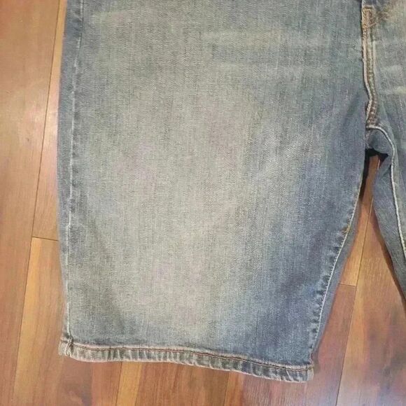 Levis 569 Women's Denim Shorts - Picture 7 of 13